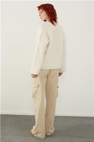 Ecru V Neck Oversize Knitted Sweater SW23K4715EK