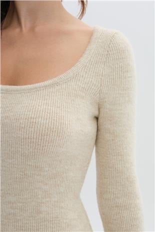 Ekru Yırtmaçlı Uzun Triko Elbise