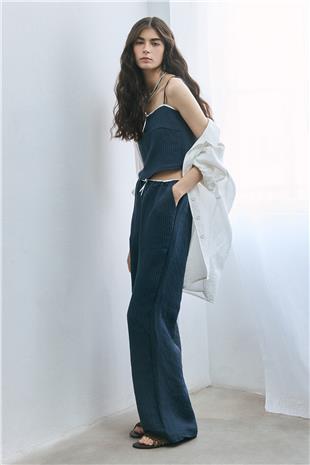 Fiyonklu Dokulu Pantolon 