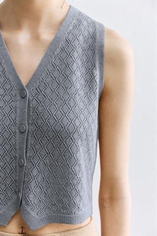 Gri Ajurlu Triko Yelek
