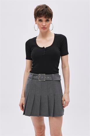 Grey Belt Detailed Pleated Mini Skirt