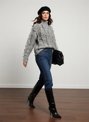 Gri Kendinden Püsküllü Triko Kazak 