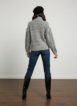 Gri Kendinden Püsküllü Triko Kazak 