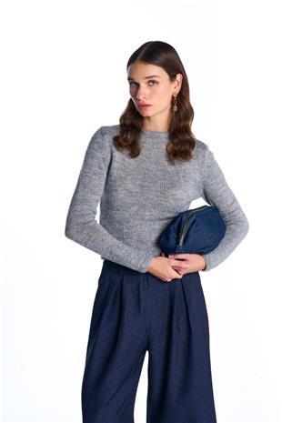 Gri Triko Crop Kazak