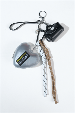 Gümüş Kalpli ve Çantalı Anahtarlık