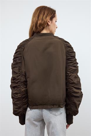 Haki Omuz Ve Kol Detaylı Mont