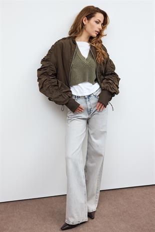 Haki Omuz Ve Kol Detaylı Mont