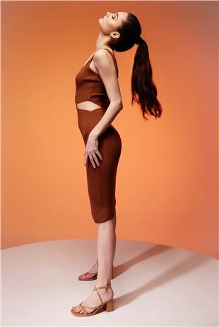 Brown Low-Cut Knit Dress SWD4581KA