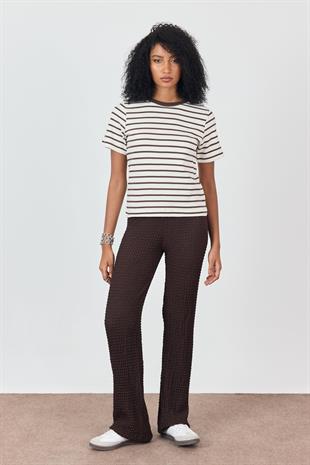 Kahverengi Omuzları Vatkalı Çizgili T-shirt