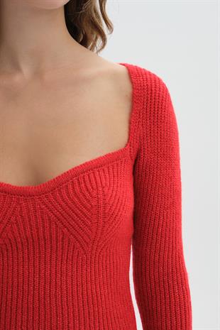 Kırmızı Uzun Kollu Triko Kazak