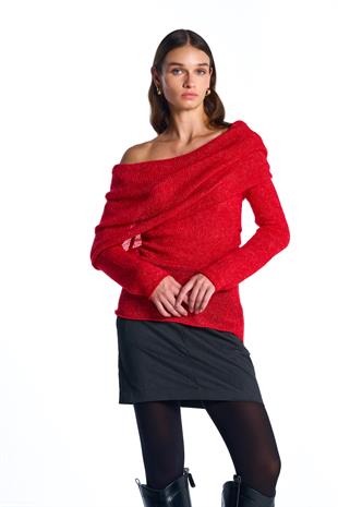 Kırmızı Düşük Omuzlu Triko Bluz