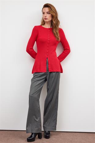 Kırmızı Önü Düğmeli Triko Bluz