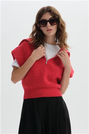 Kırmızı Yaka Detaylı Triko Süveter 