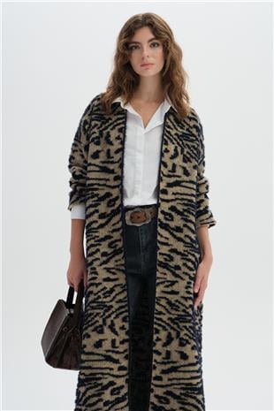 Koyu Bej Zebra Desenli Triko Uzun Hırka