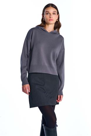 Koyu Gri Kapüşonlu Triko Sweatshirt