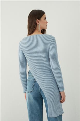 Asymmetrical cut knitted tunic