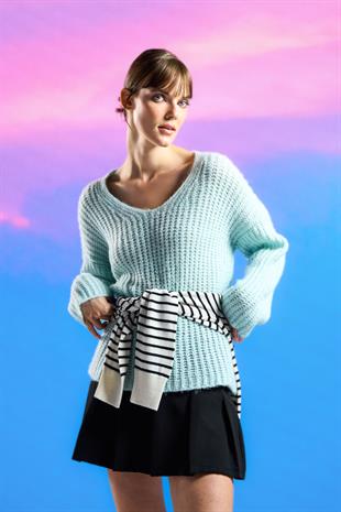 Mint V Yaka Triko Kazak