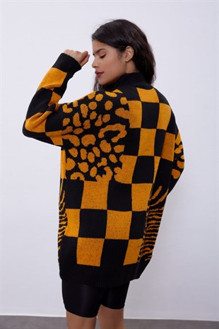 Oranj Desenli Oversize Triko Kazak