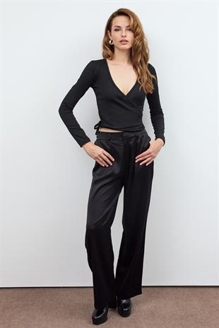 Siyah BASİC KRUVAZE BAĞLAMALI BLUZ