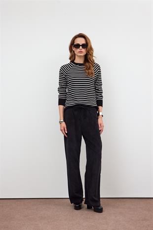 Siyah Bisiklet Yaka Çizgili Kazak
