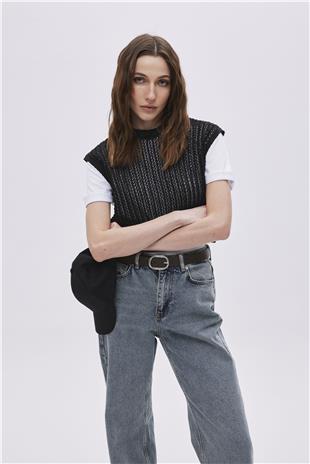 Black Crew Neck Shiny Vest