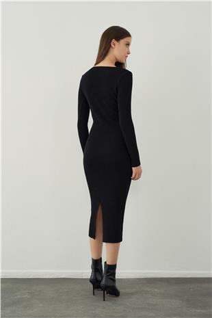 Low-cut long knitted dress