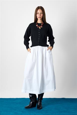 Siyah Düğme Detaylı Triko Kazak