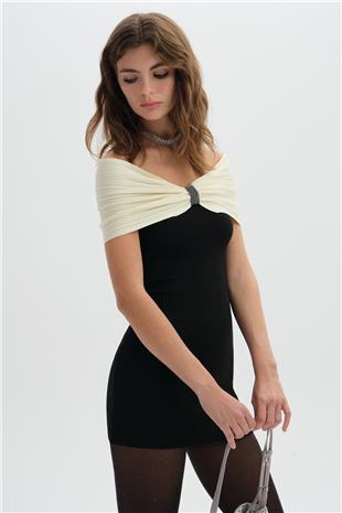 Siyah Fiyonk Omuz Detaylı Triko Elbise