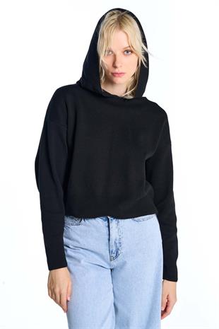Siyah Kapüşonlu Triko Sweatshirt