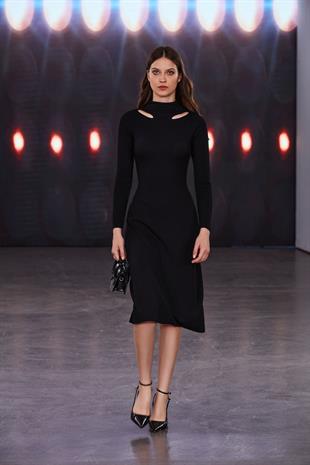 long knitted dress with shoulder detail