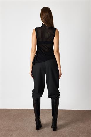 Siyah TRANSPARAN DİK YAKALI TRİKO BLUZ