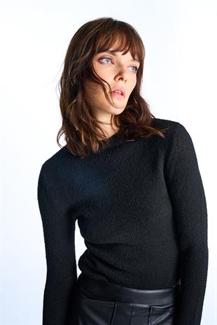 Siyah Triko Crop Kazak