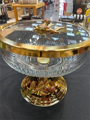 By Selim Nar Kapaklı Büyük Meyvelik 