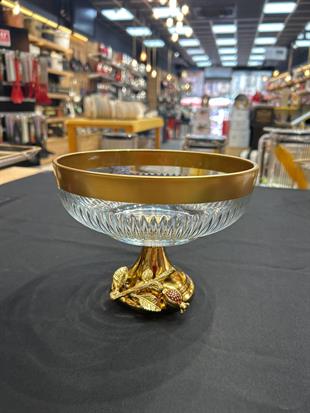 By Selim Nar Küçük Meyvelik 