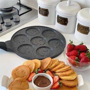 Eda Döküm Gülenyüz Emojili Pankek Tavası 28 Cm ZK-899 