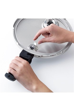 Fissler Vitaquick Red Düdüklü Tencere 4.5 Lt 