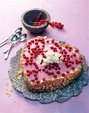 Kaiser Kalp Desenli Kelepçeli Kek Kalıbı 26 Cm 66621401 