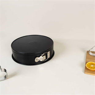 Kaiser Kelepçeli Kek Kalıbı 24 Cm 66621005 