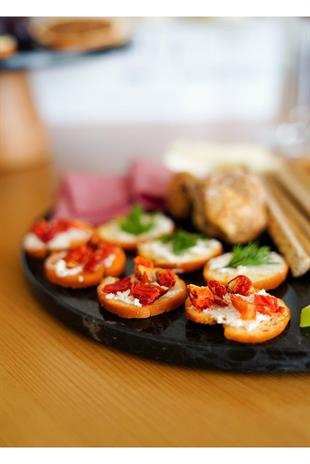 The Mia Marbre Mermer 25 Cm Siyah Cam Fanus Mer0008 