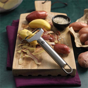 Zwilling 371600080 Pro Oynar Başlıklı Y Soyacak 17 Cm 