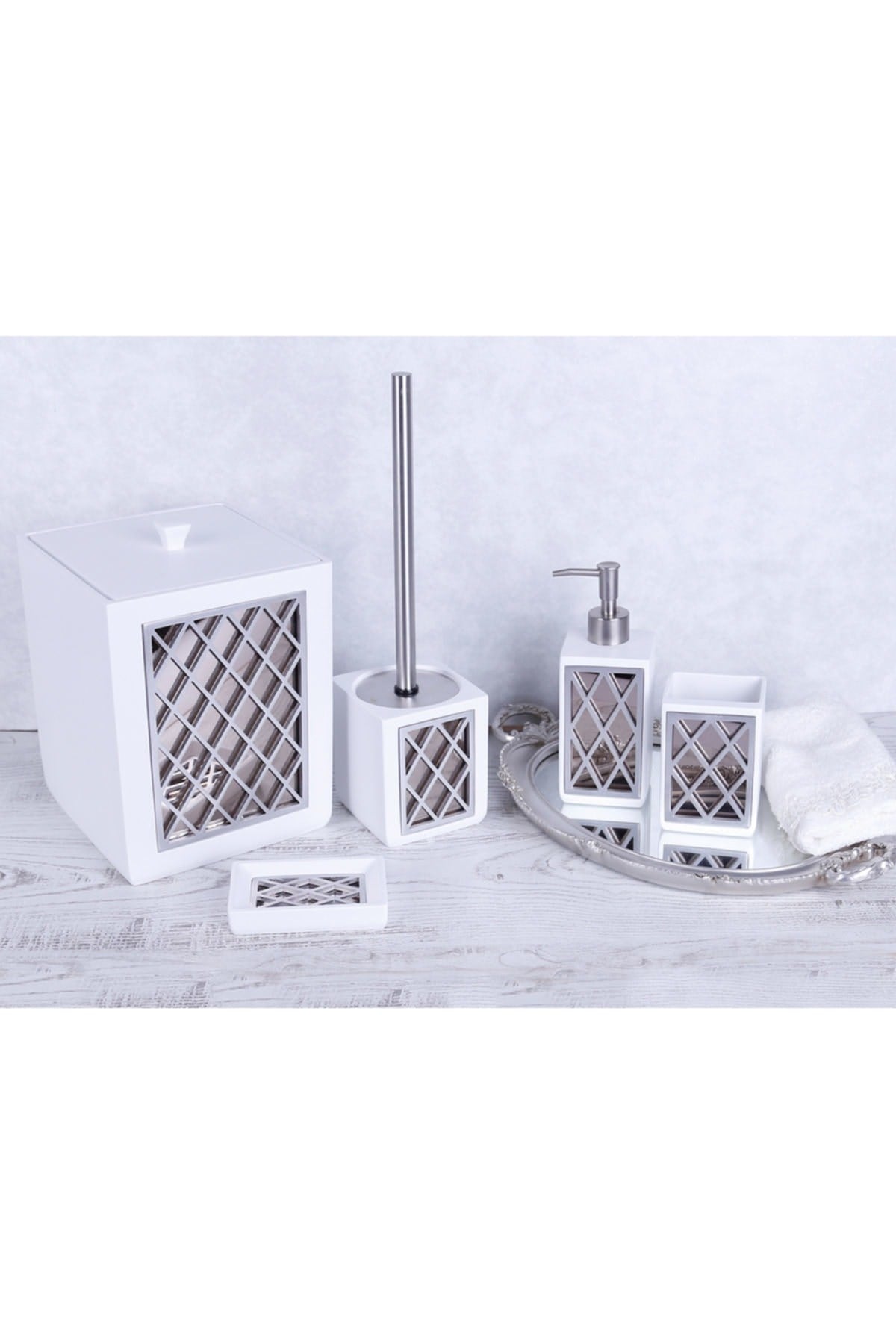 By Selim Felica Beyaz Gümüş 5 Parça Polyester Banyo Seti 