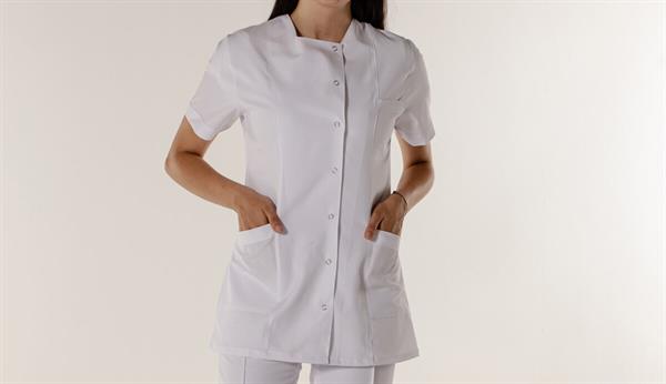 Beyaz Kadın Medikal Doktor Hemşire Ceketi Kare Yaka