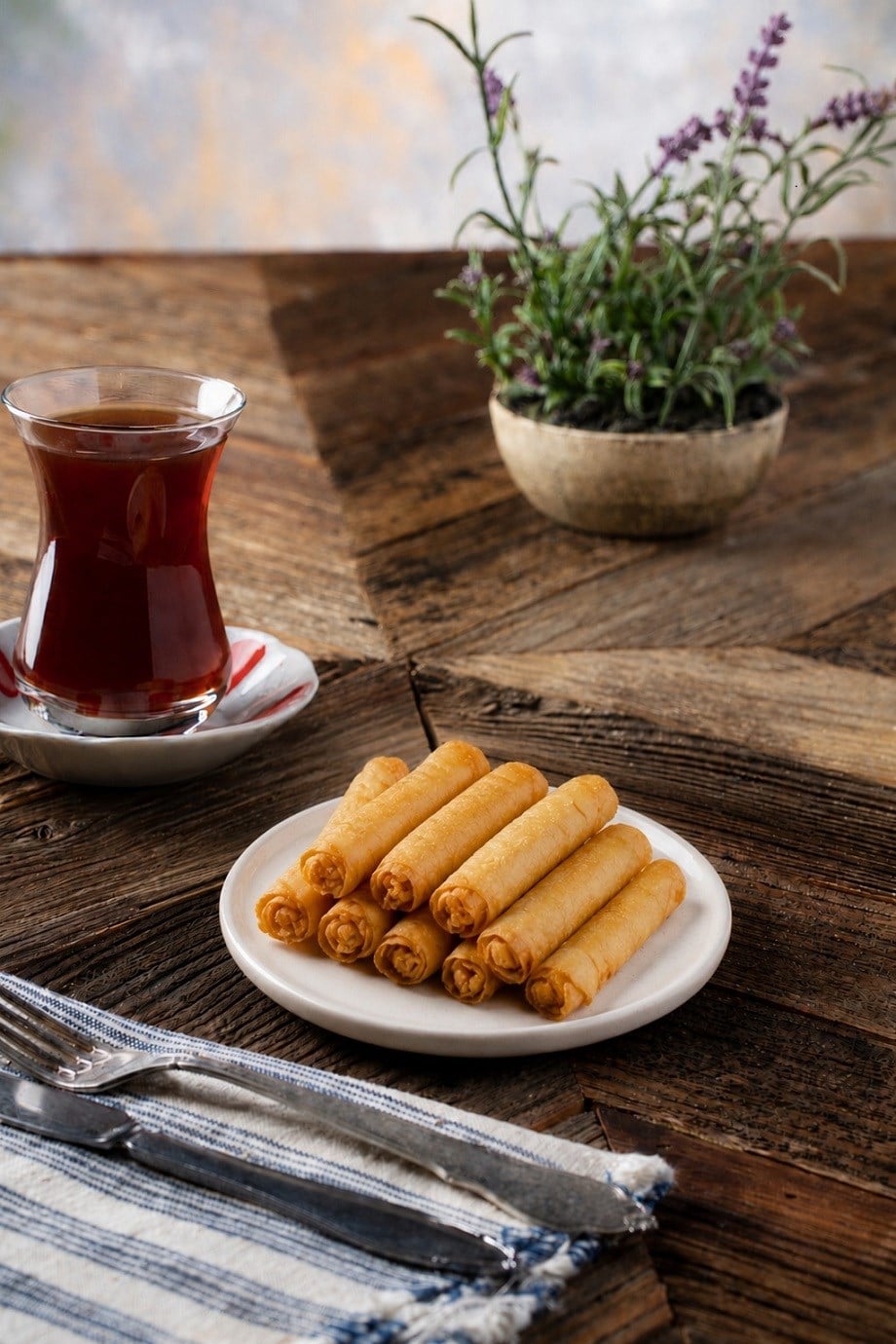 Kalem Böreği (Pişmemiş) 400 gr