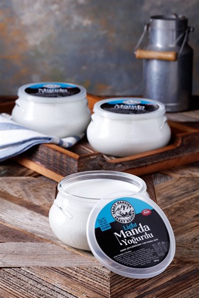 Yağı Azaltılmış Light Manda Yoğurt Türkiye'de İlk ve Tek 700 gr
