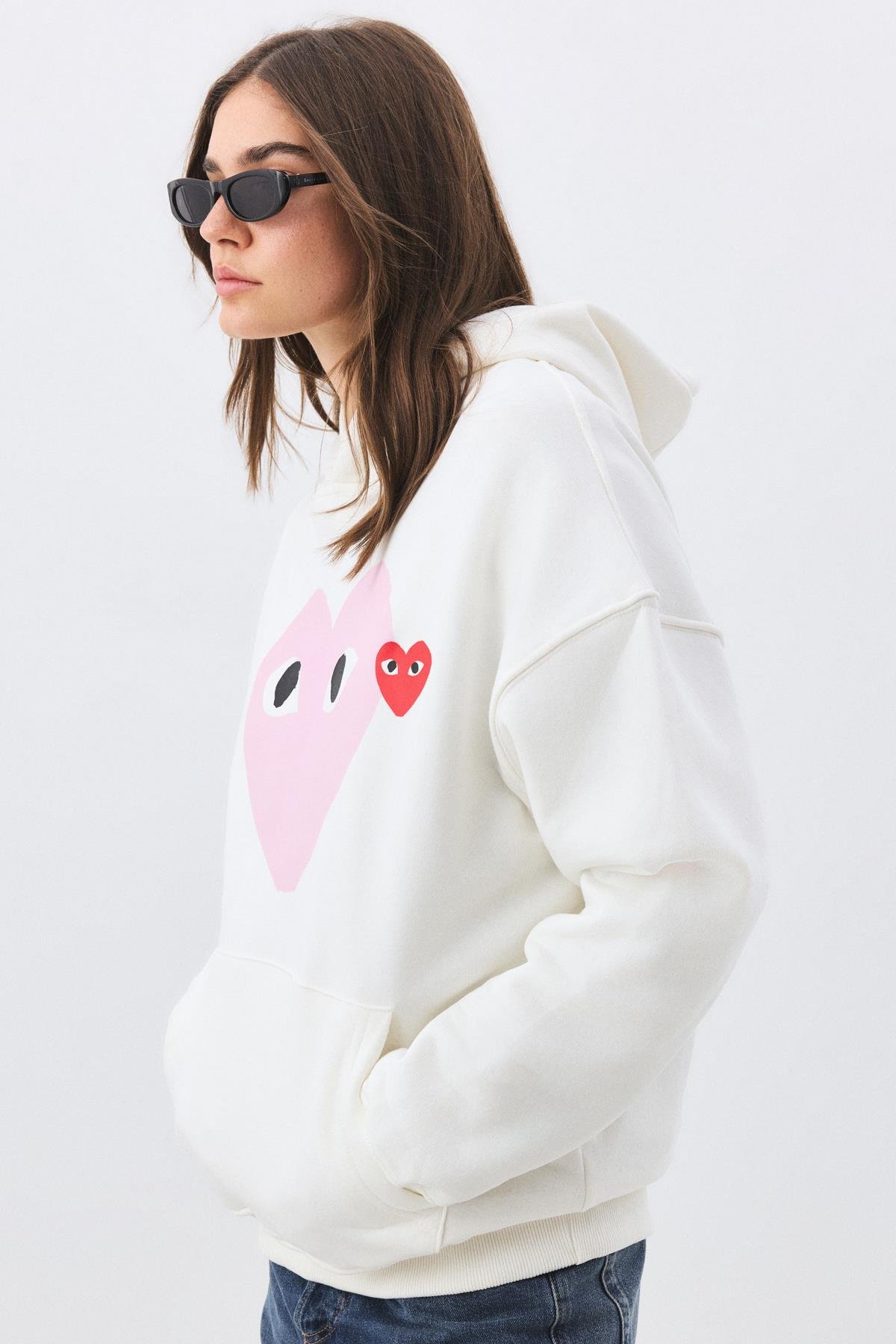 Unisex Pembe & Kırmızı Kalp Sweatshirt Beyaz