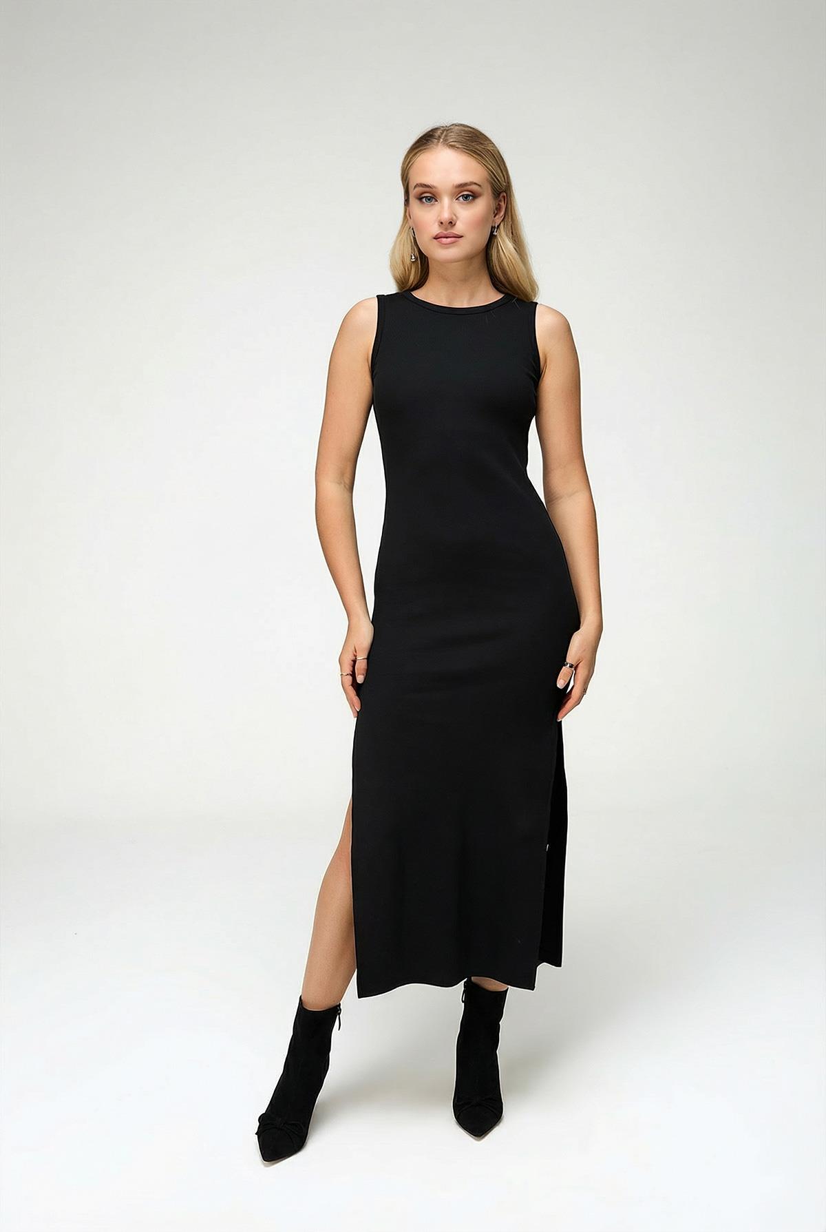 Kadın Yırtmaçlı Uzun Elbise Siyah