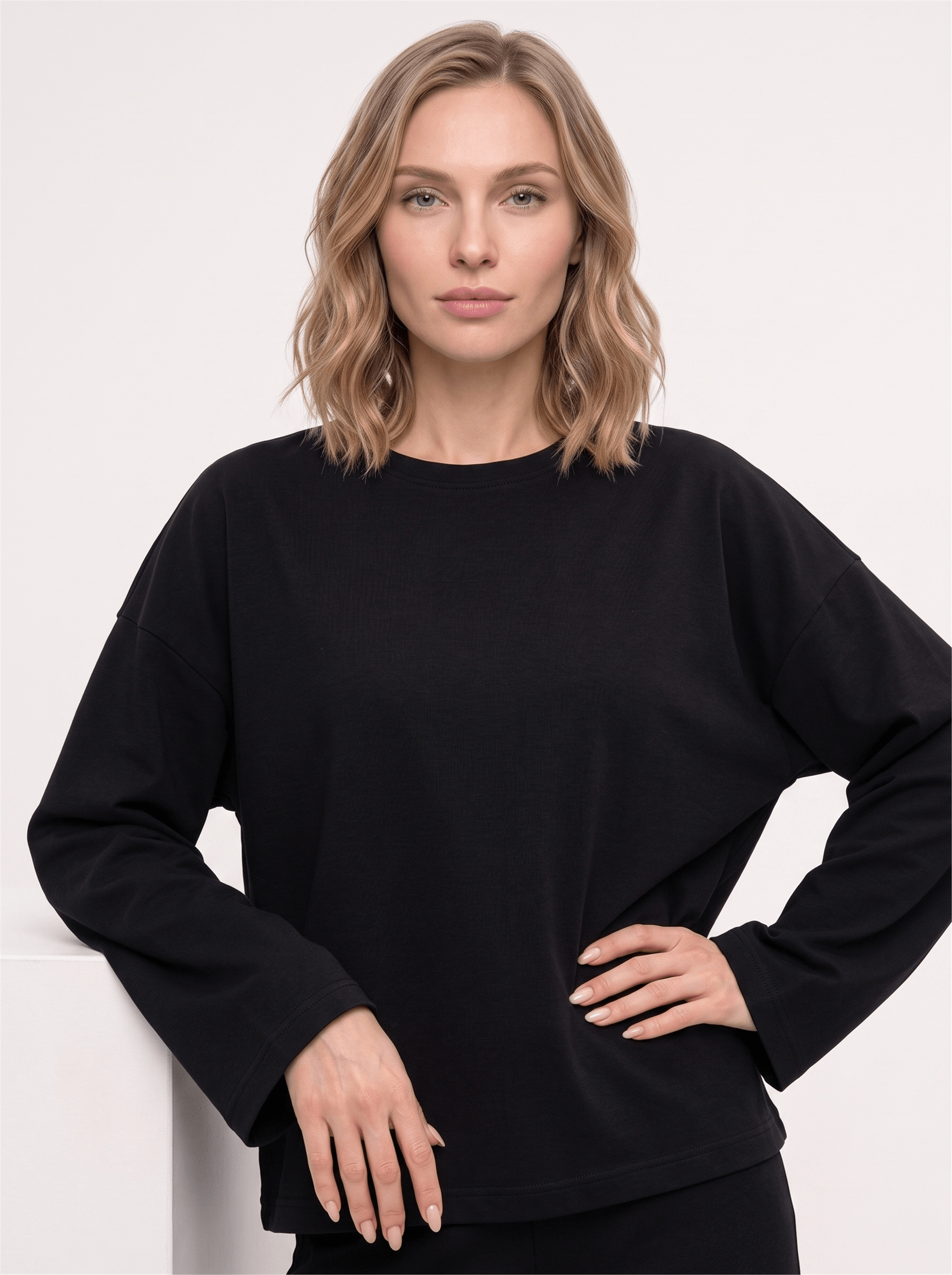 Kadın %100 Pamuk Bisiklet Yaka Uzun Kollu T-shirt Siyah