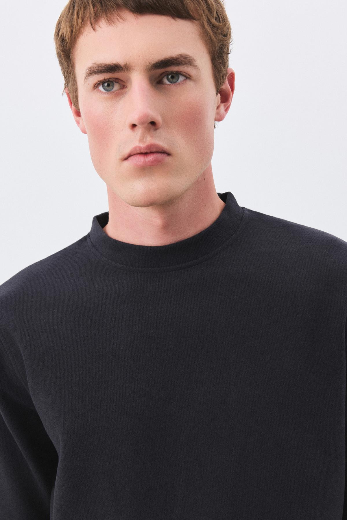 Erkek Slim Fit Pamuklu Selanik Kumaş Bisiklet Yaka Sweatshirt Füme