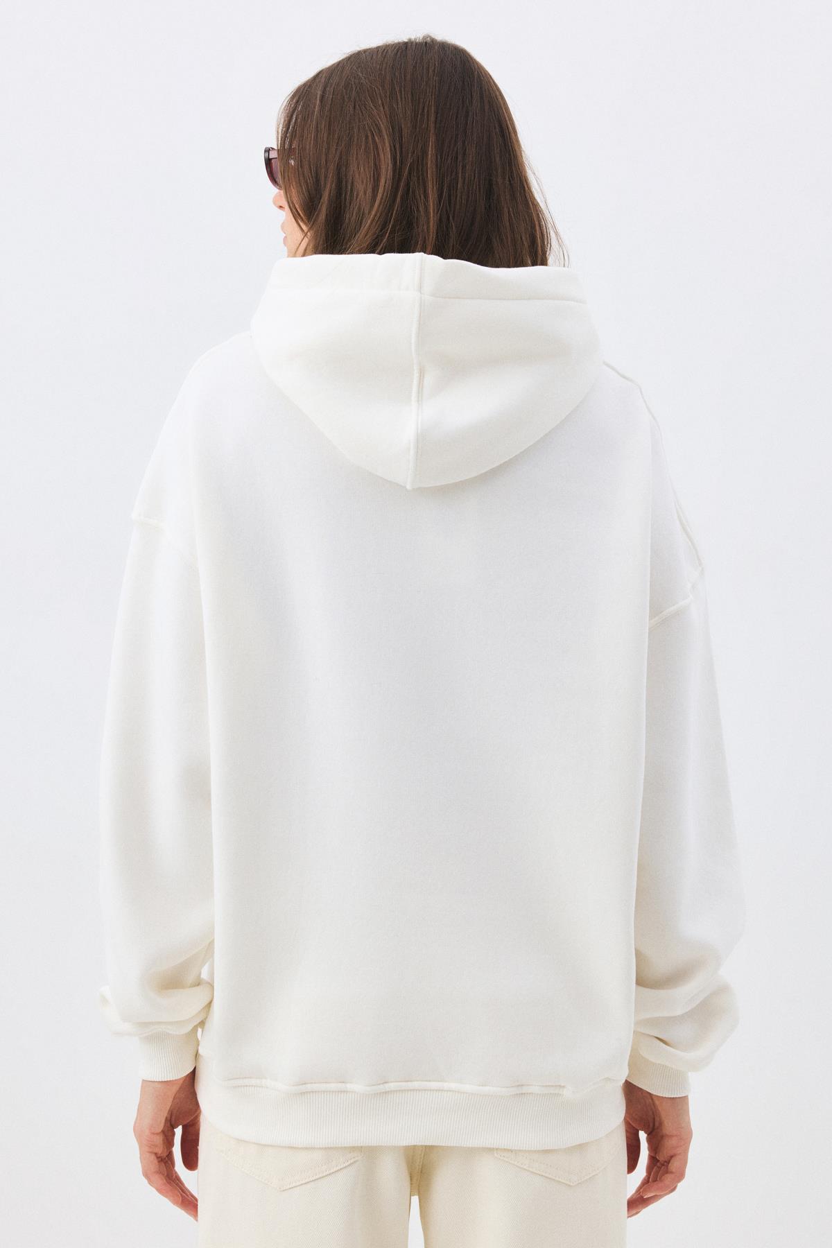 Kadın Cherries Sweatshirt Beyaz