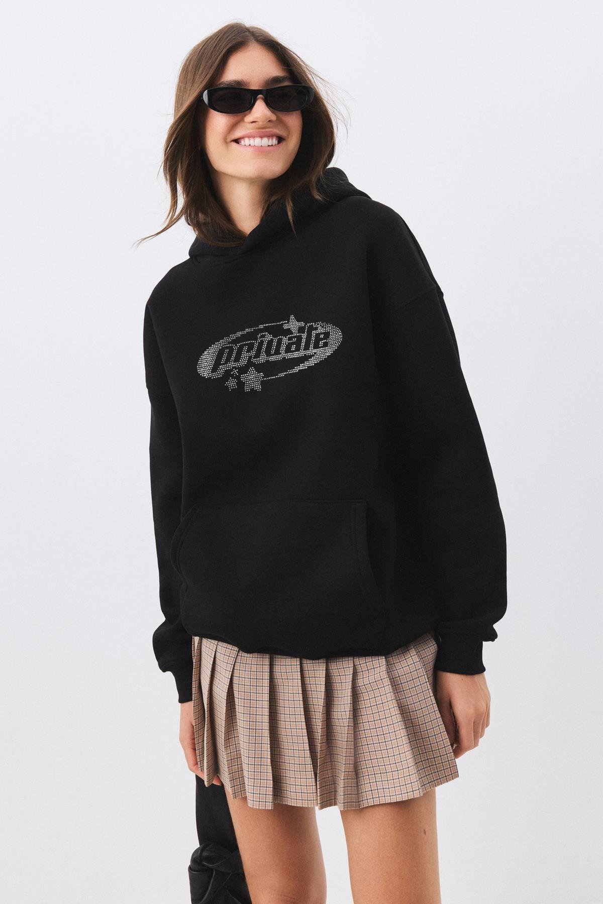 Kadın Private Taş Baskılı Sweatshirt Siyah